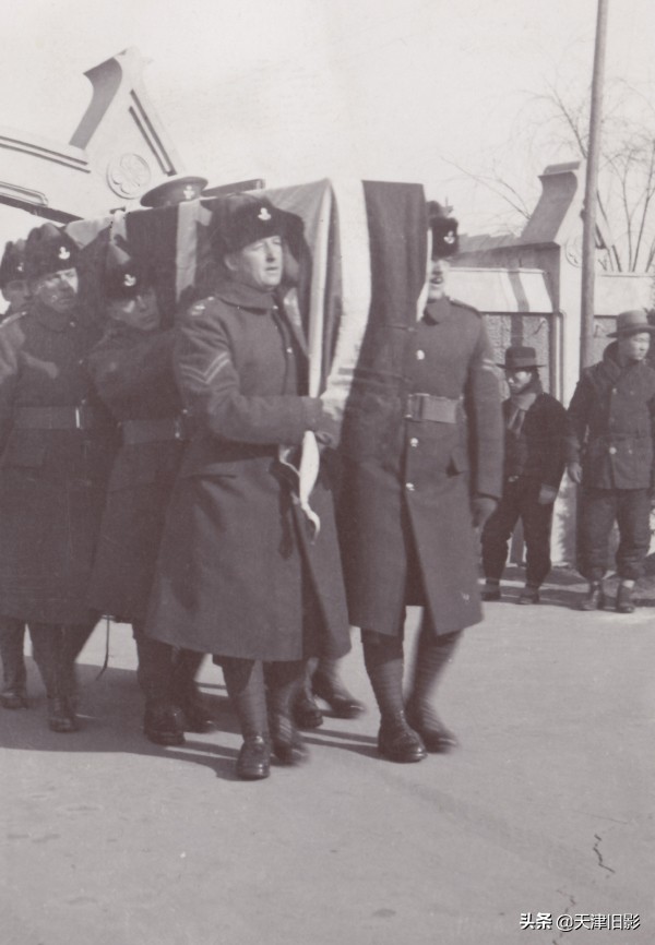 小蘑菇坟怎么处理,小蘑菇坟墓视频