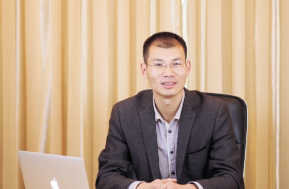 22岁小伙创业年收入200万,25岁小伙3次创业3年赚1700万完整版