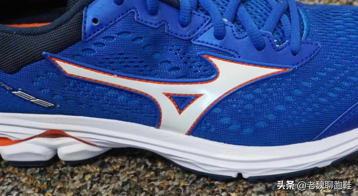 尴尬的顶级跑鞋品牌：在国外名声显赫，在国内被误认为是鸿星尔克