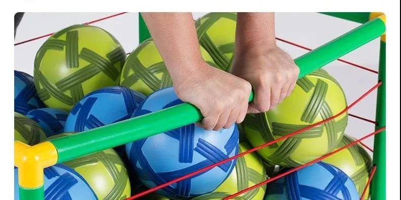 蹴鞠与足球教案设计意图,足球蹴鞠的玩法中班