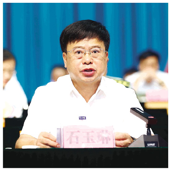 争当高质量排头兵,争当全市高质量发展引领者