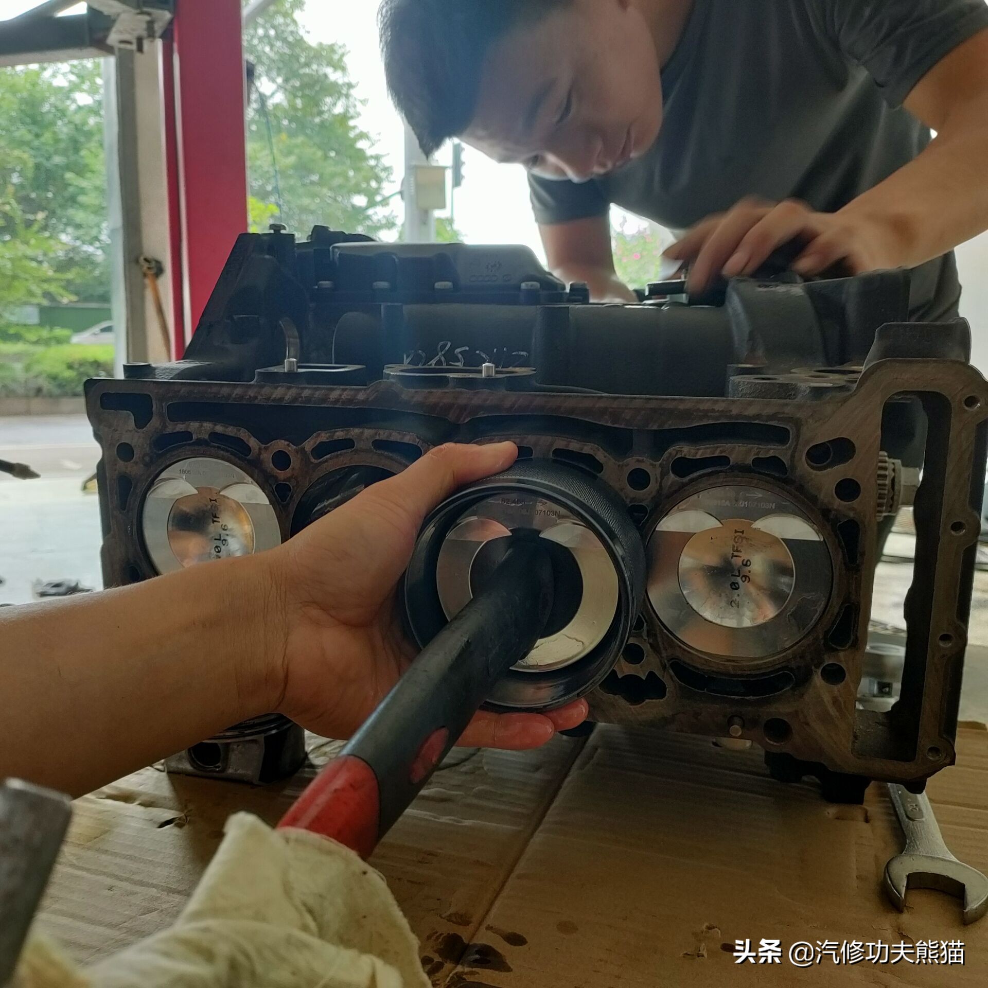 奥迪q5烧机油值不值得买,2015款奥迪q5舒适型烧机油