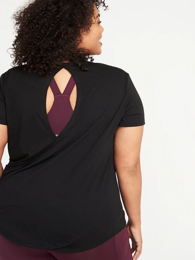 有病吗？出国旅行必逛的居然是国内也有的耐克和HM？