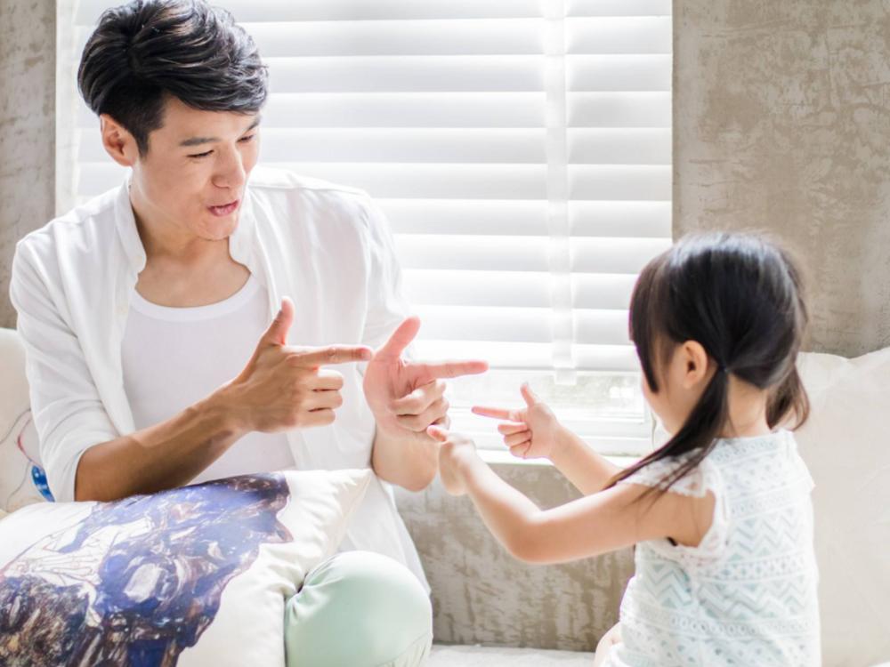 小孩子把房间弄得乱七八糟怎么办,孩子总是把房间弄得特别乱怎么办