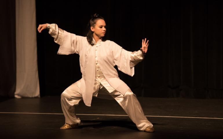 老年人焦虑如何调理身体,老人很焦虑怎么办