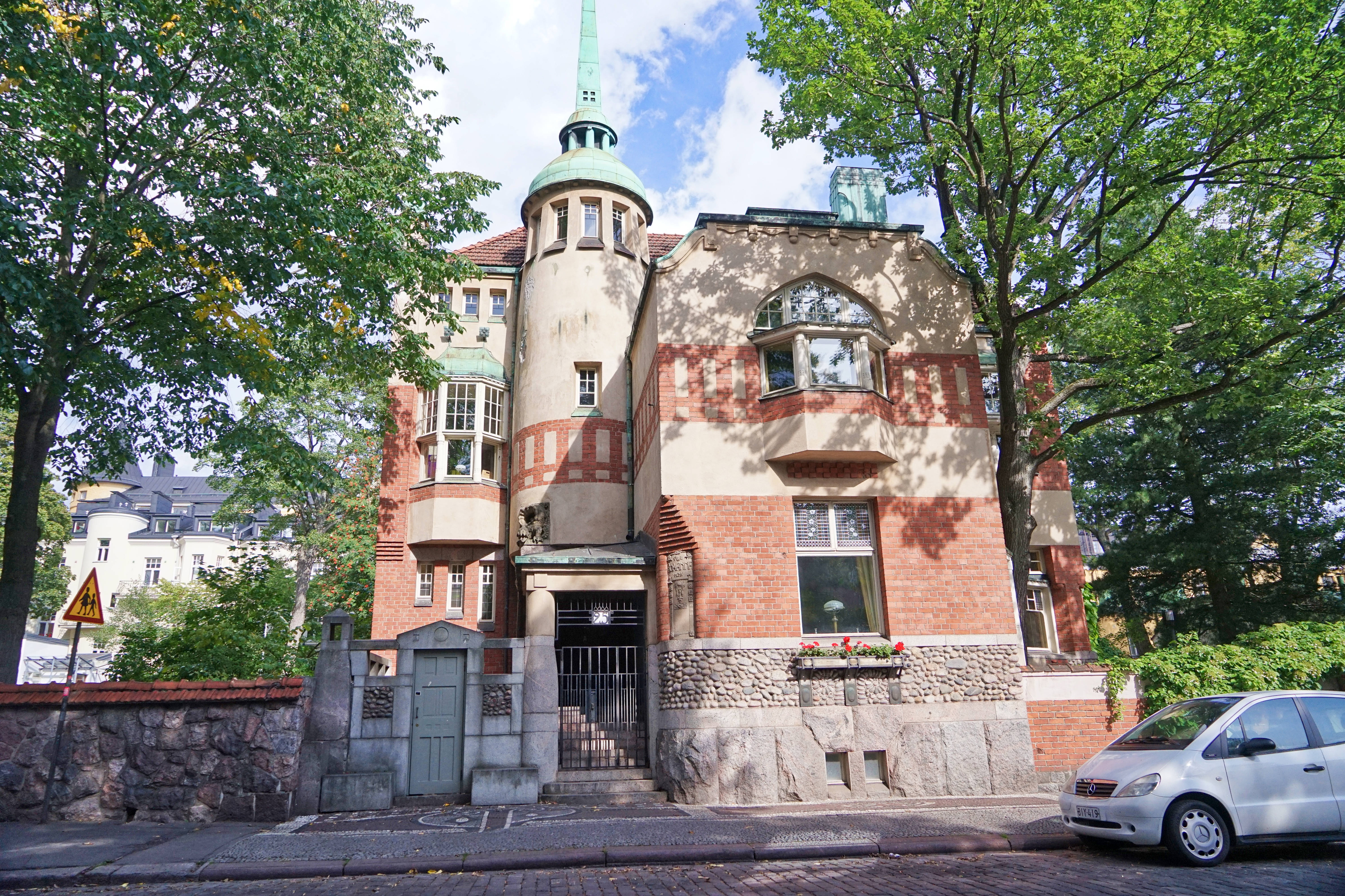 不会英语也能嗨的国家,不会英语能游遍世界吗