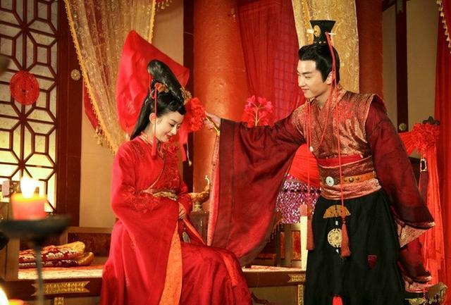 民国新式婚礼有哪些特殊性,民国时期结婚是怎么样的