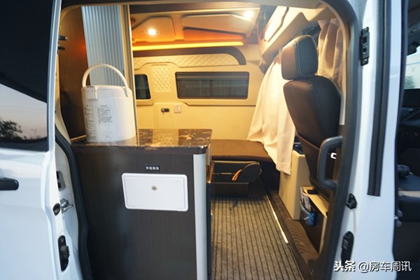 新全顺汽油版b型房车,新全顺2023款底盘配置