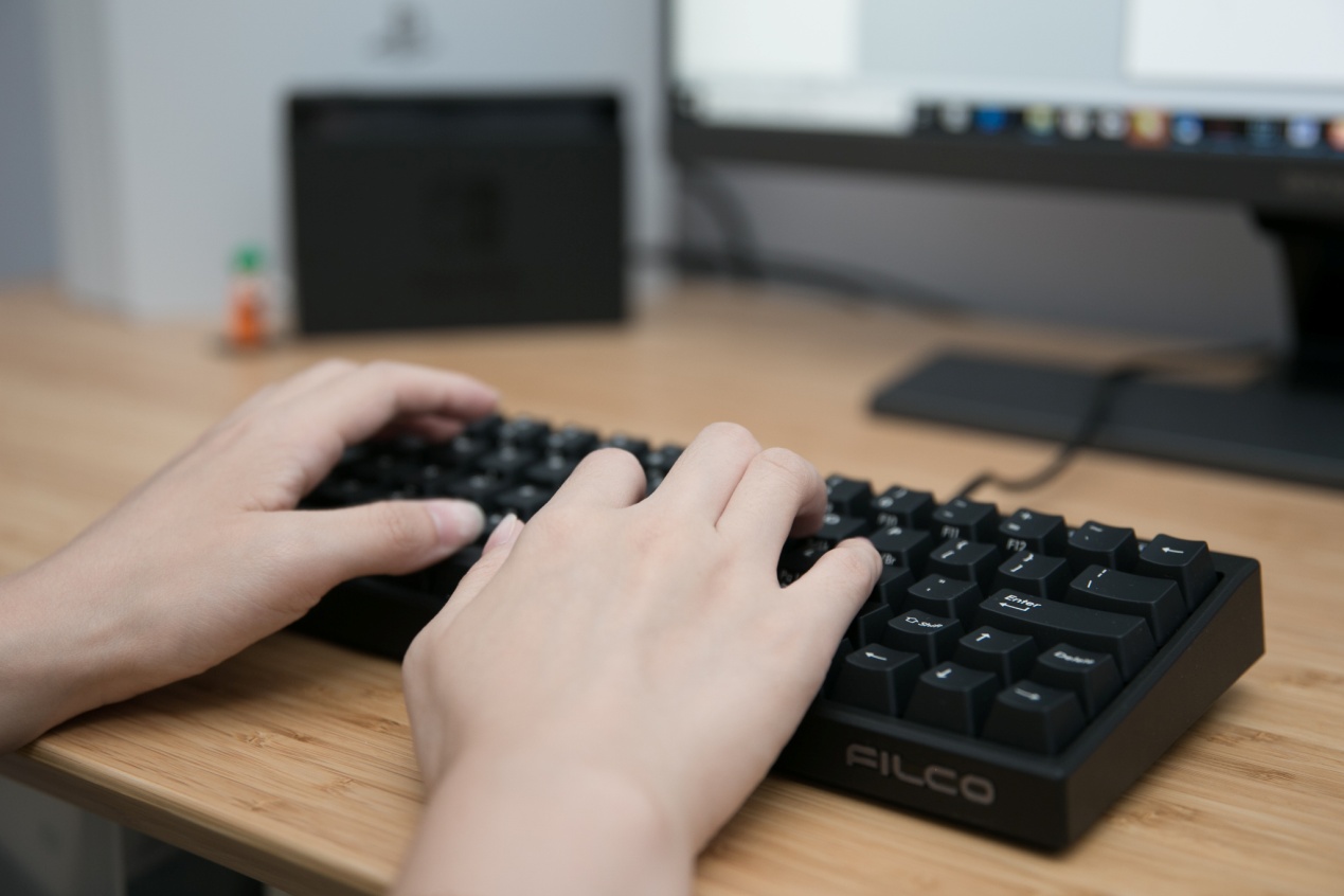 都是樱桃轴差别大吗,斐尔可filco87键圣手二代机械键盘