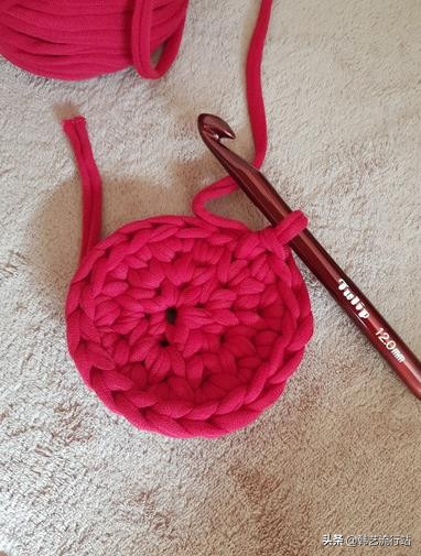 漂亮的钩针饰品,钩针小饰品教程图解