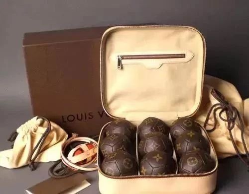 chanel鐪熺毊绡悆,chanel鐞冮瀷