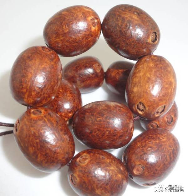 滴血莲花菩提子盘玩10年效果图,最简单菩提盘玩方法