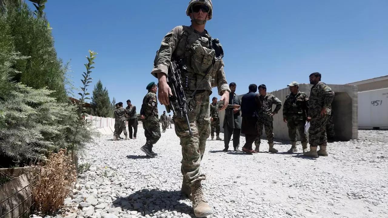 美国陷入“历史周期”？英国学者：换成丘吉尔也难救美国