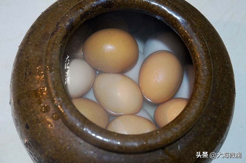 咸鹅蛋是煮还是蒸,咸鹅蛋怎么腌能出油