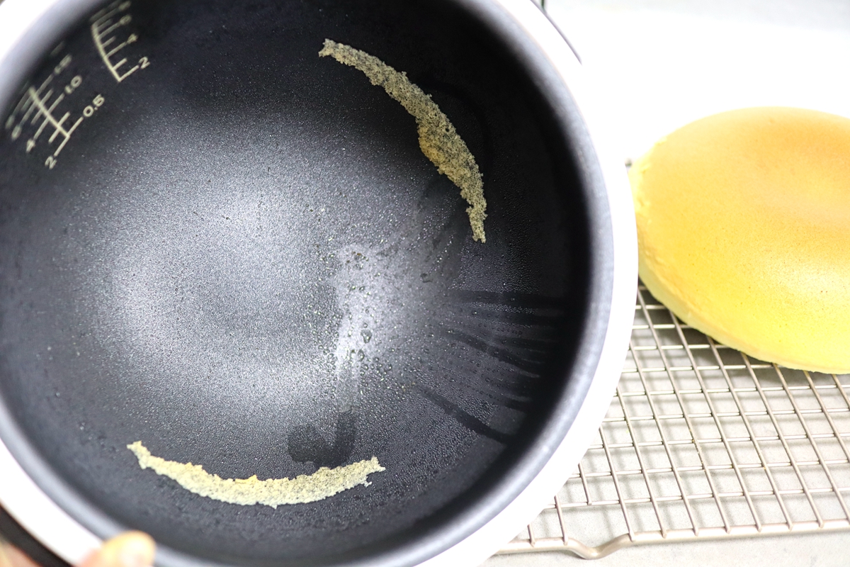 用电饭煲烤戚风蛋糕,戚风蛋糕电饭锅怎么做才松软