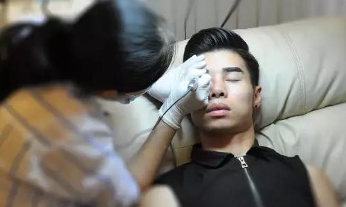 男生纹眉纹毁了怎么办,男生纹眉后太明显怎么办