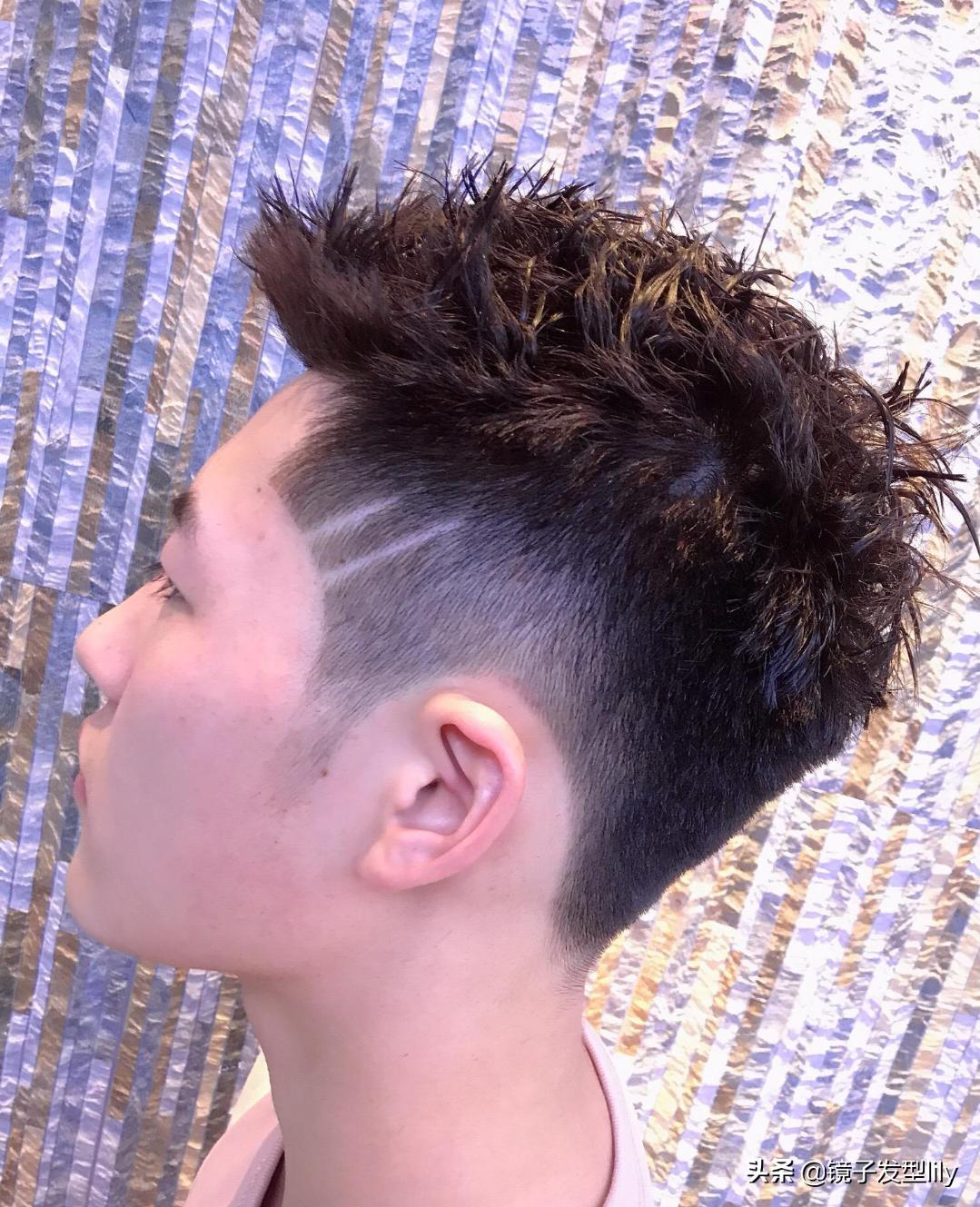 最潮男士发型50款适合各种脸型哦,越简单越帅气的男士发型8款