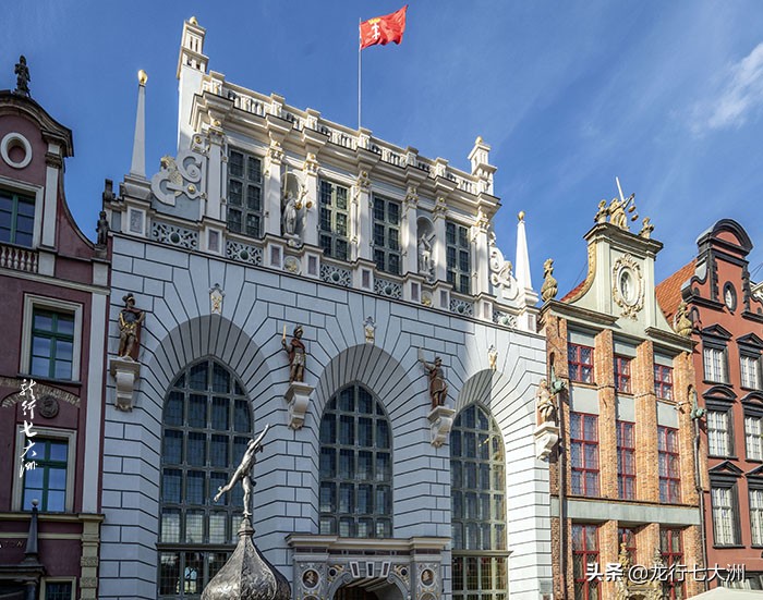 波兰格旦斯克旅游攻略,波兰格但斯克靠海边吗