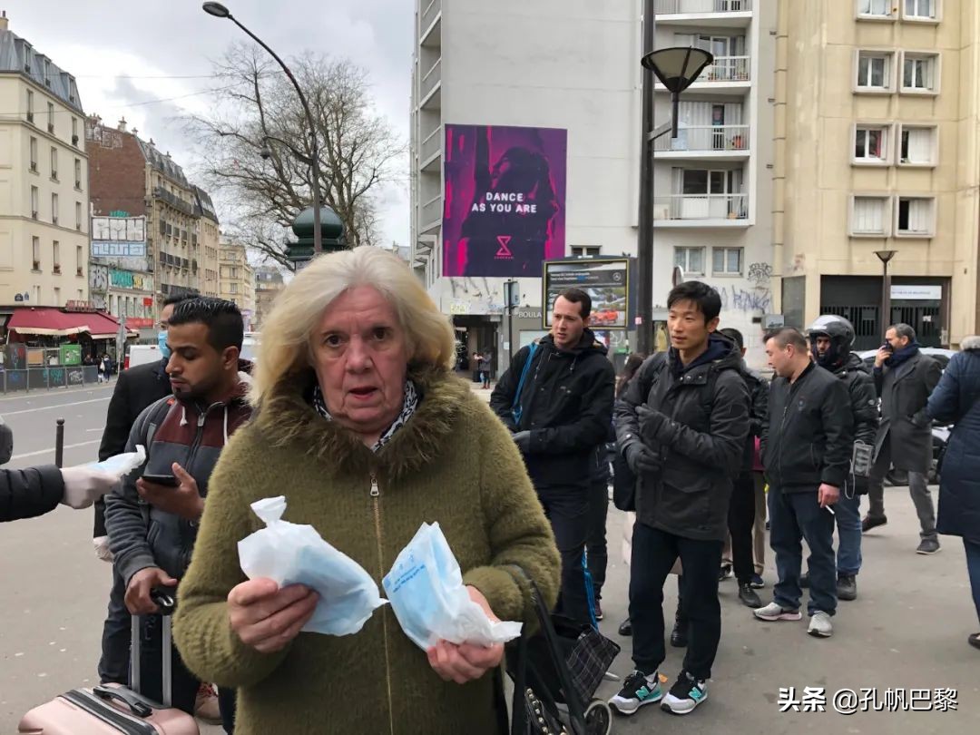 侨领为侨胞免费发放口罩,旅日侨胞免费领口罩