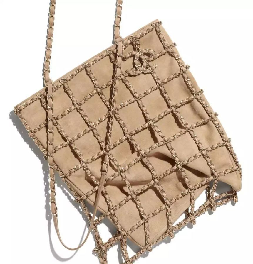 追了《爱的迫降》这么久，我终于看到一只想买的包了