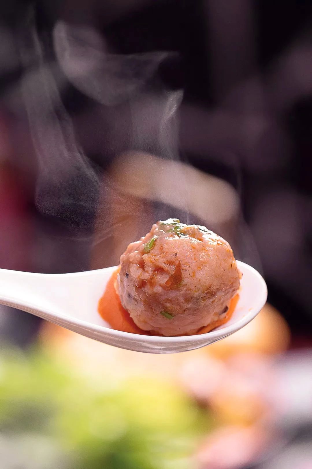 火锅还能喝汤？！征服无数街坊的火锅届黑马，十万份肥牛免费送！