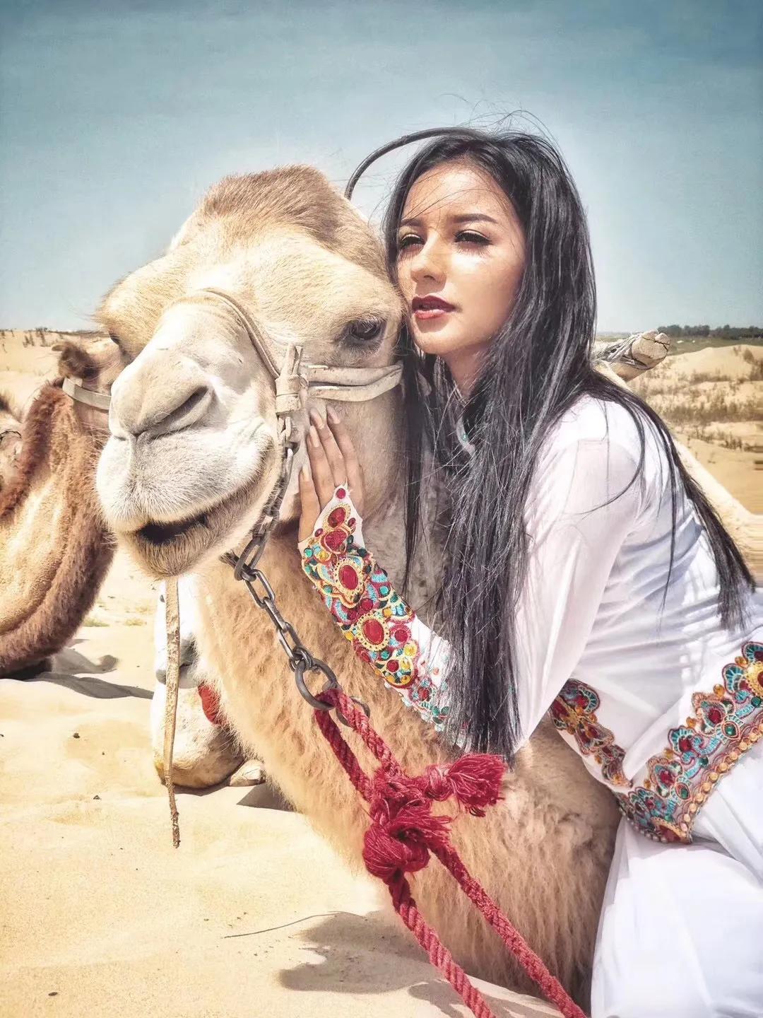 *疆新**“杨丽萍”古丽迪娅尔