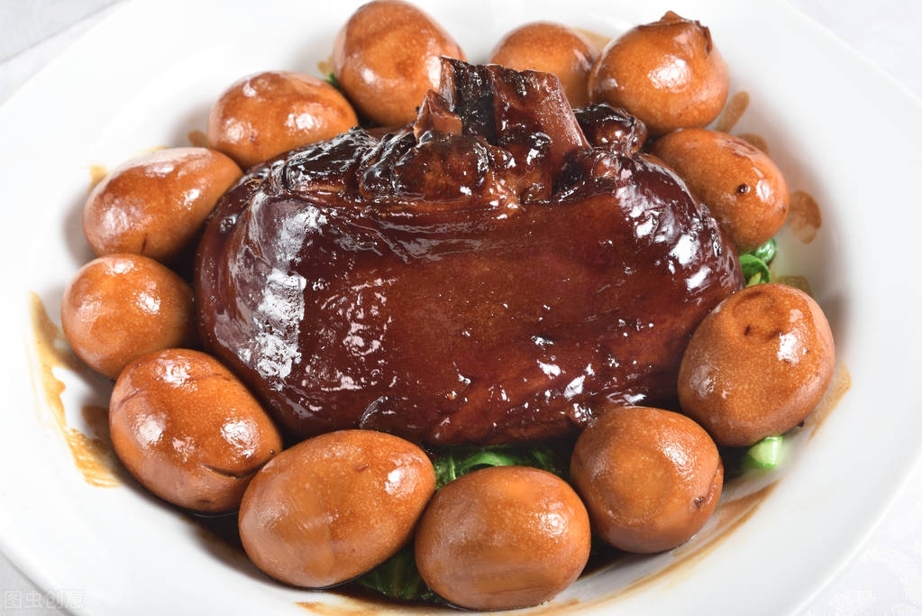 猪八戒踢足球,猪八戒踢足球图片