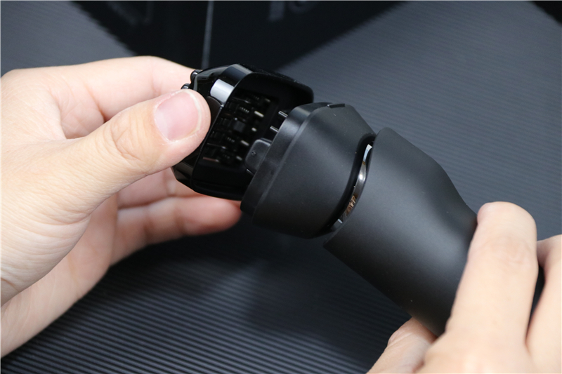 小米又出了一款新的剃须刀,博朗9pro和飞利浦9系剃须刀哪个好