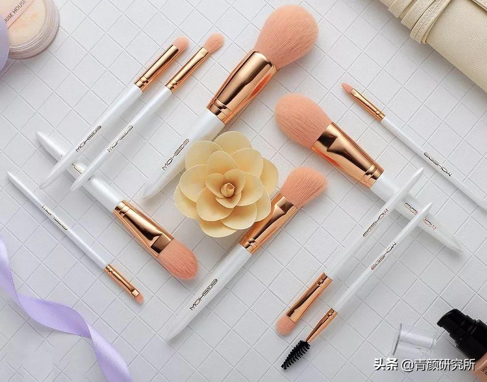 新手化妆入门化妆刷,入门级化妆教程彩妆