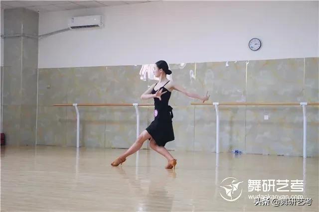 舞鞋滑怎么办,中国舞舞鞋打滑怎么办