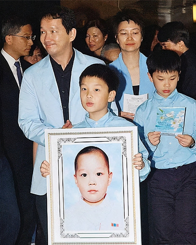 香港八大金牌配角,香港金牌配角是什么