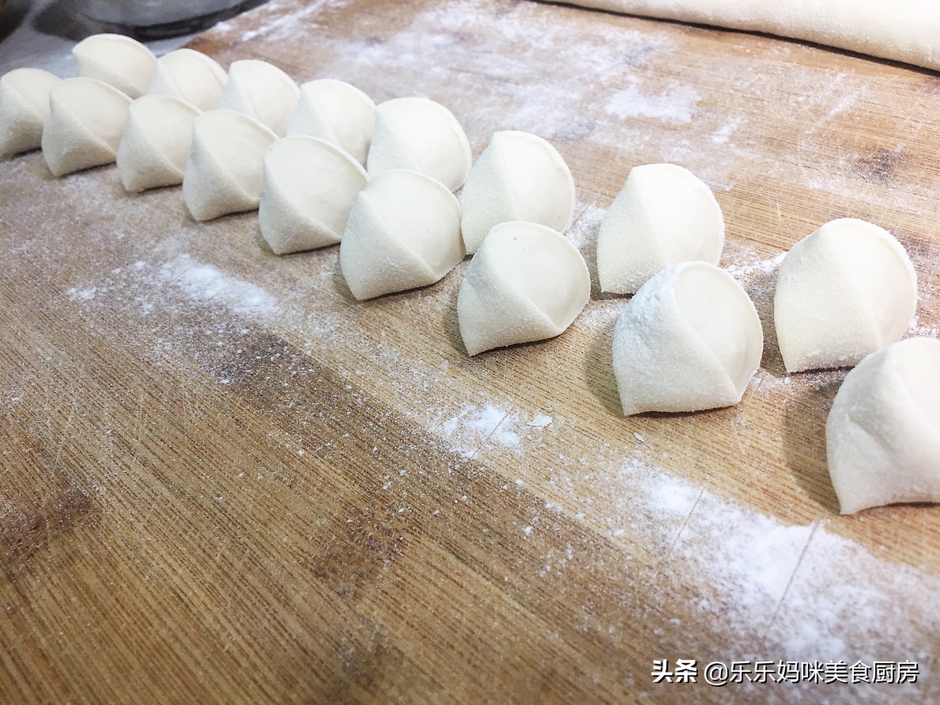 素饺子馅怎么调最好吃家常做法,素饺子什么馅好吃又简单做法