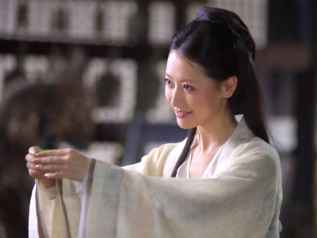 京城四美之首白冰现状,白冰成为京城四美之首