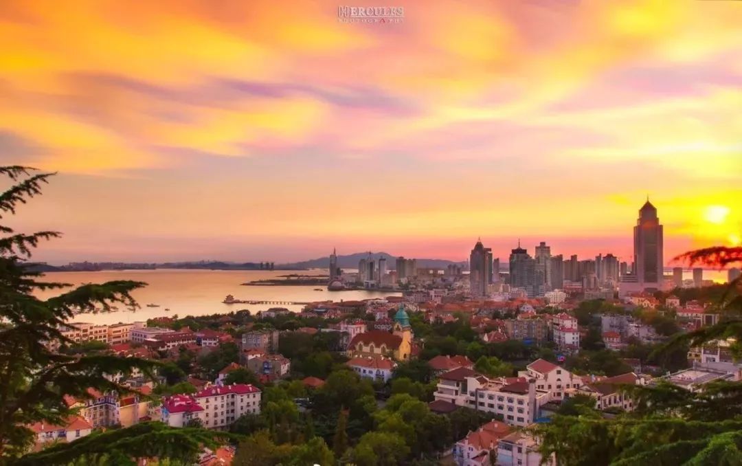 描写夕阳美景的句子20字左右,简单描写夕阳美景