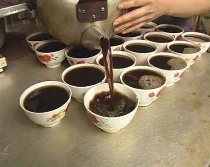 突然喉咙痛感冒是怎么回事,突然喉咙痛是风热还是风寒