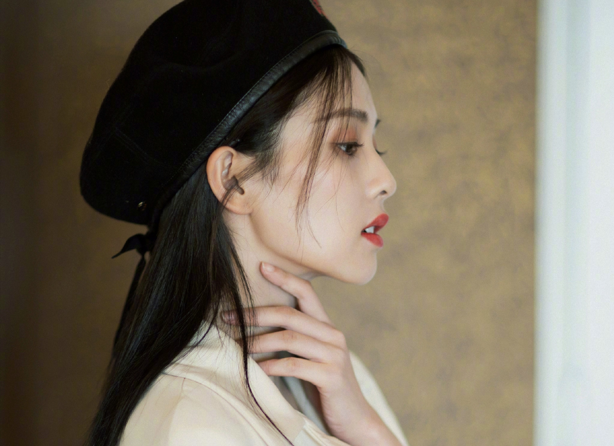 好喜欢白鹿的发际线，毛茸茸的感觉，比颜值更优秀