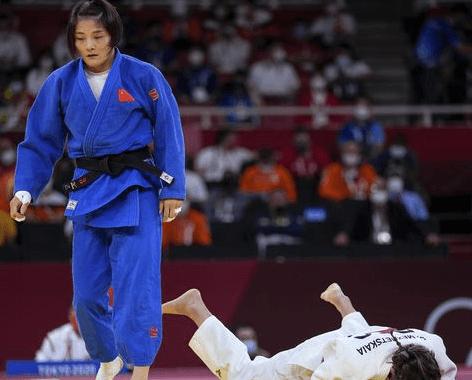 柔道独苗无缘八强!女子滑板传捷报,16岁小将有望创造历史
