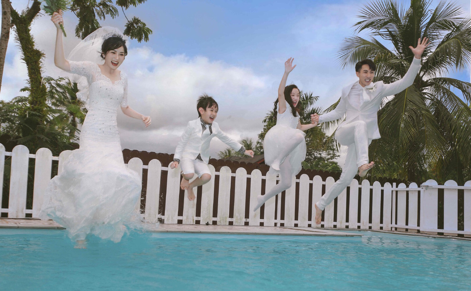 前台湾偶像组合成员婚纱照一出：原来这就是现实中王子公主般爱情