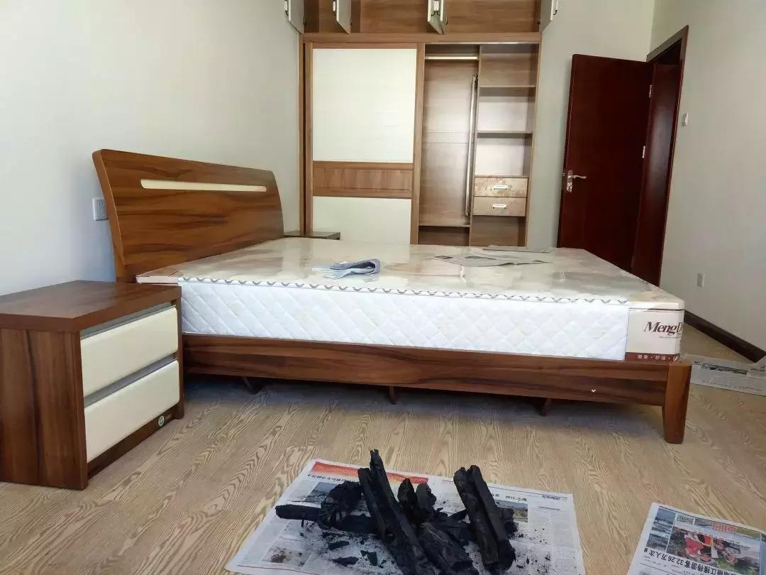 装修完房间很多灰尘怎么办,装修完灰尘该不该装修公司清除