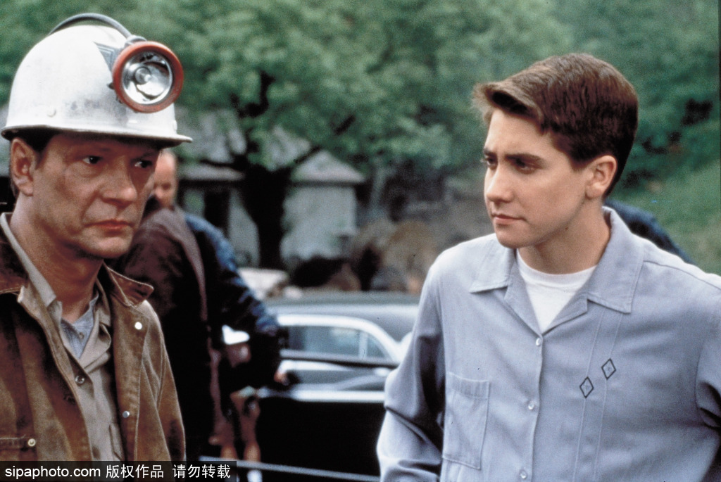 深邃让人看不清的蓝眼睛,绝美的蓝色眼睛