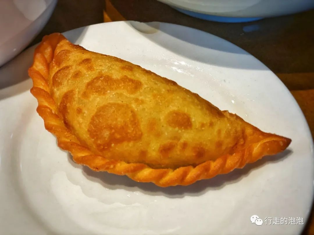 「岳阳攻略」被誉为“湖南夜宵扛把子”的烧烤城，还是小龙虾基地