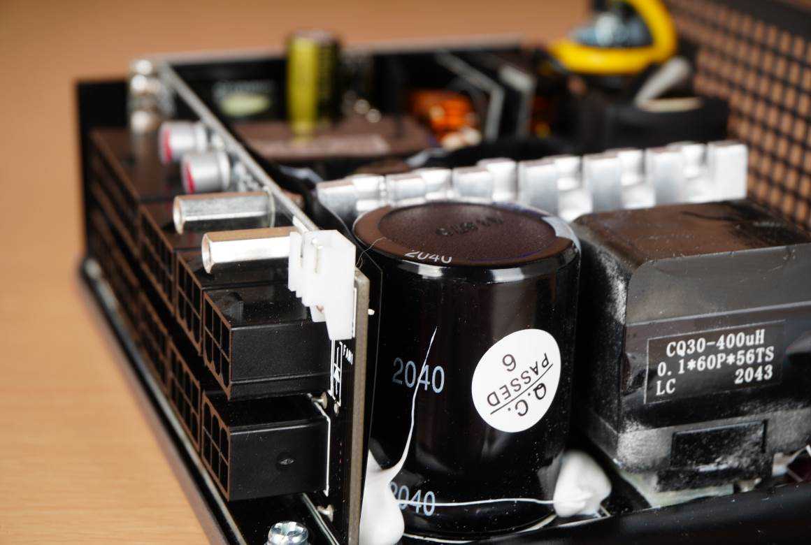 先马趣造最佳搭档，先马金钻650MSFX电源开箱拆解