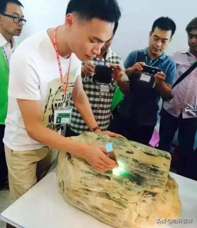 全国最贵翡翠原石,史上最贵的翡翠标王