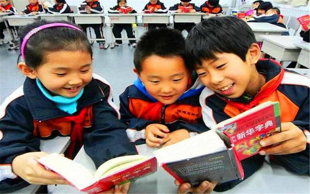 女孩随母亲姓朱,女儿随妈妈姓爸爸丢人吗