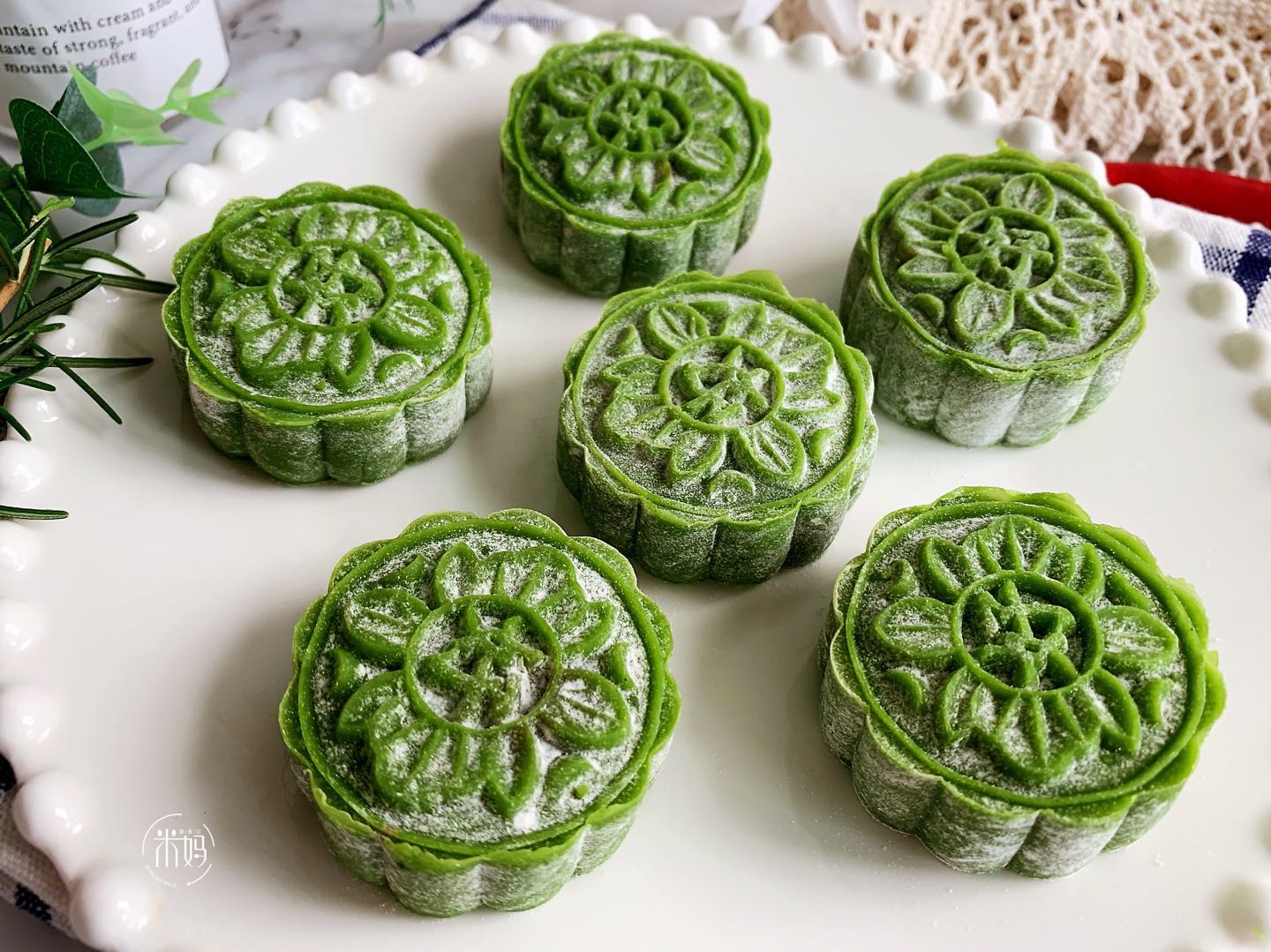 糯米粉这样做真好吃筷子一搅,只用牛奶和鸡蛋做蛋糕和糯米粉