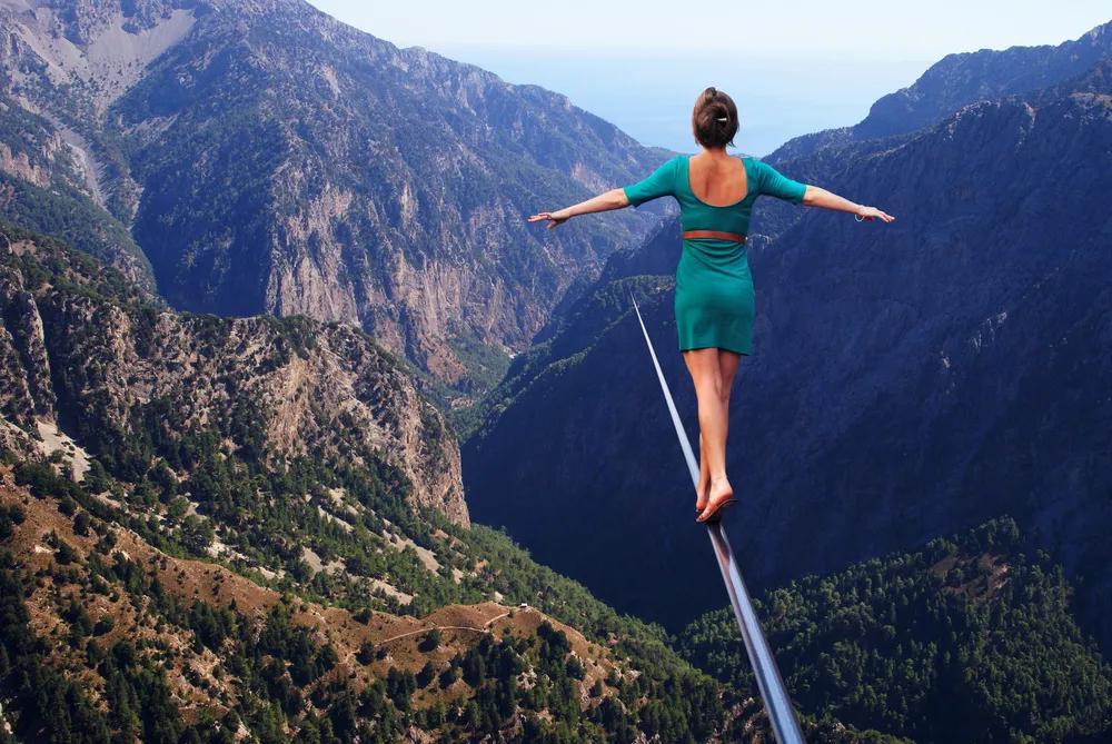 恐高是胆子小吗,恐高症一看就怕