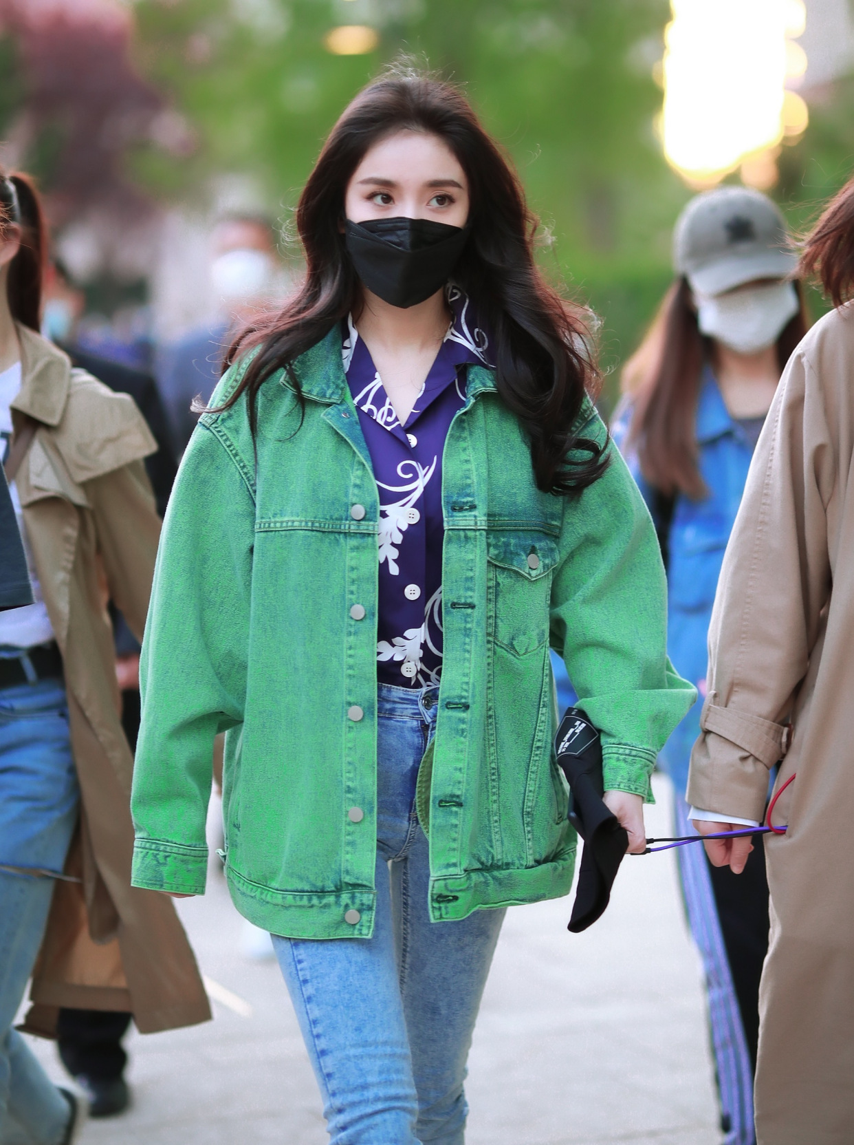 杨幂大冬天光腿露脚踝,杨幂的腿原来的样子