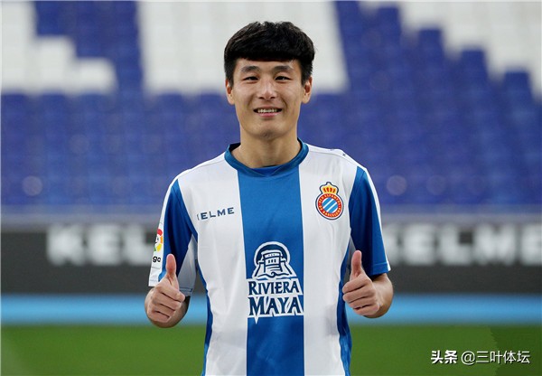 中国足球选手武磊打巴萨,中国足球武磊打进皇马球门