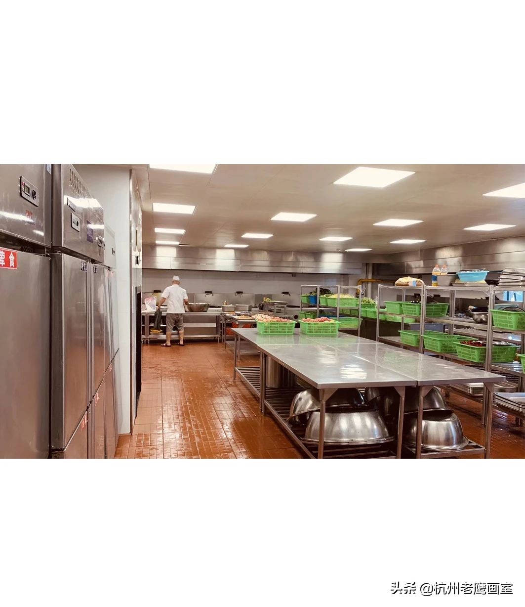 老鹰画室2019招生简章,不是所有的选择都能选择