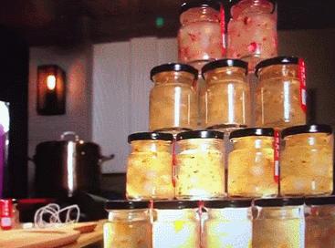 “天津姑爷”为爱做燕窝卖出20万瓶，当日鲜炖，现在免费送？